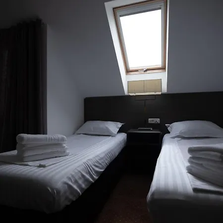 Urban 7 Aparthotel Boekarest