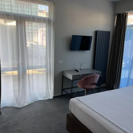 Urban 7 부쿠레슈티