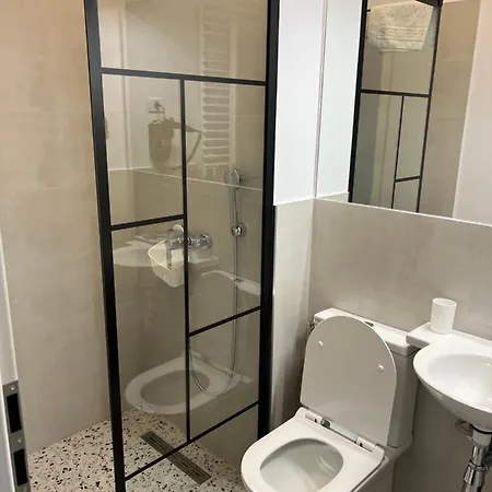 Aparthotel Urban 7 4*