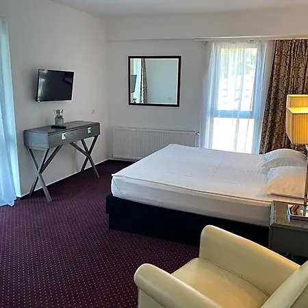 Aparthotel Urban 7