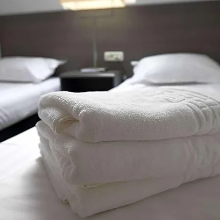 Urban 7 Aparthotel