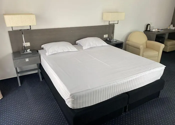 Urban 7 Ξενοδοχείο με διαμερίσματα 4*