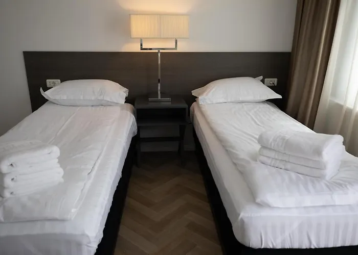 Urban 7 4* Βουκουρέστι